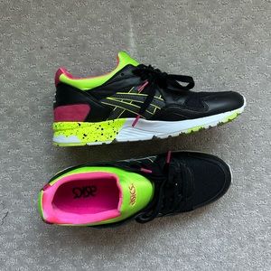 ASICS Gel-Lyte V (5) H5Y1L in Black Neon Yellow Pink